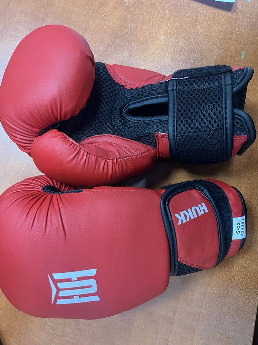 Продам перчатки для бокса
