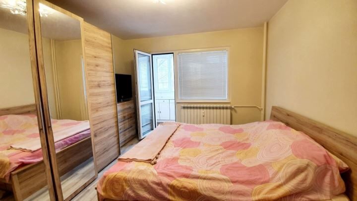 Дава се под наем Тристаен апартамент в София, Овча купел 1 - 98 кв.м за 765 € - Снимка #2