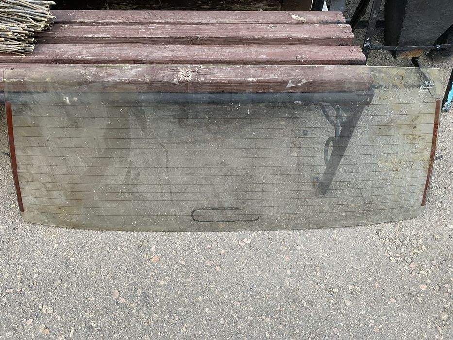 Заднее и боковые стекла на Ваз