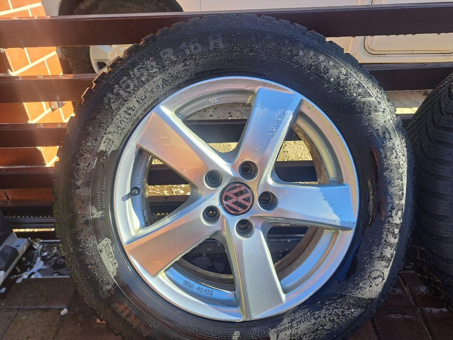 Set jenti vw tiguan 215 65 16 iarna foarte bune