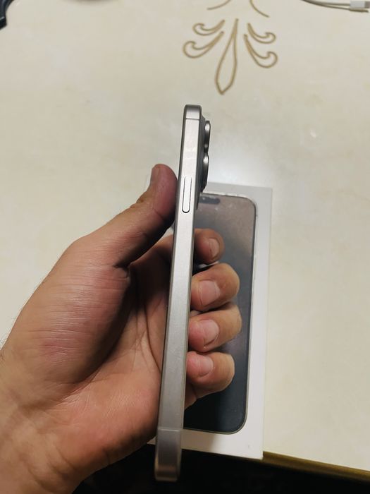 Продаю Iphone 15 pro max 256 gb