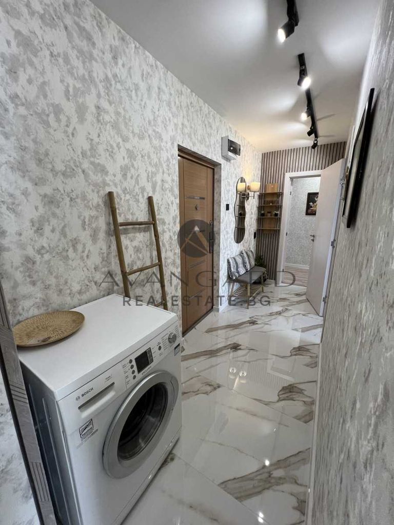 Продава се Тристаен апартамент в Пловдив, Гагарин - 61 кв.м за 2123 €/кв.м - Снимка #7