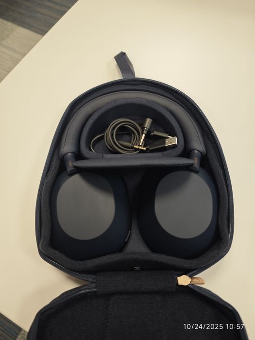 Casti Sony WH-1000 XM5