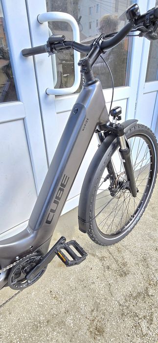 Bicicleta electrica Cube