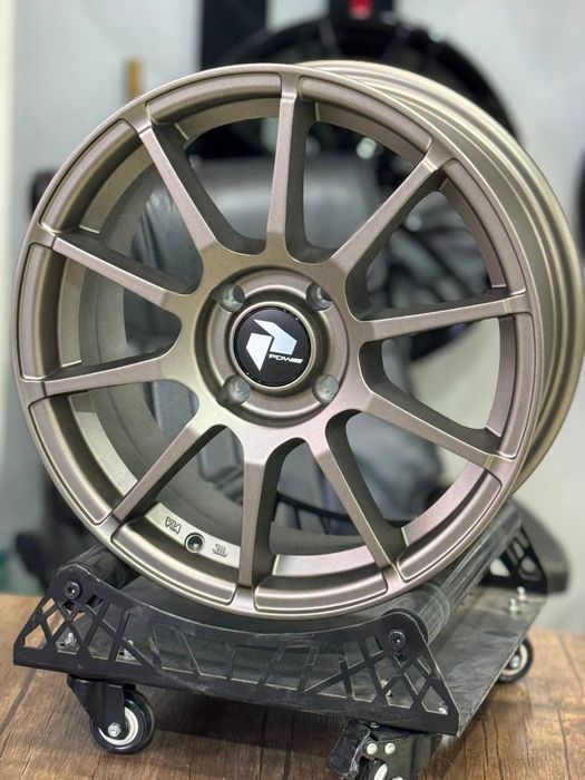R 15 sport saka diska