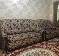 Кресло и два дивана в хорошем состоянии
