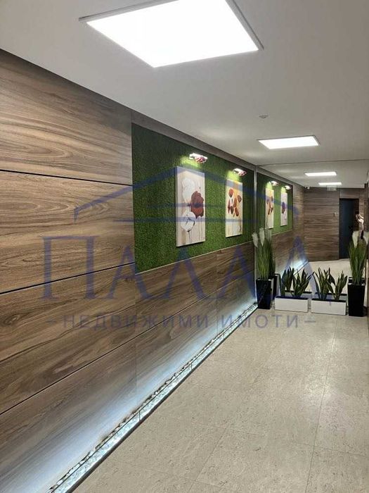 Продава се Тристаен апартамент в Варна, Левски - 85 кв.м за 2412 €/кв.м - Снимка #15