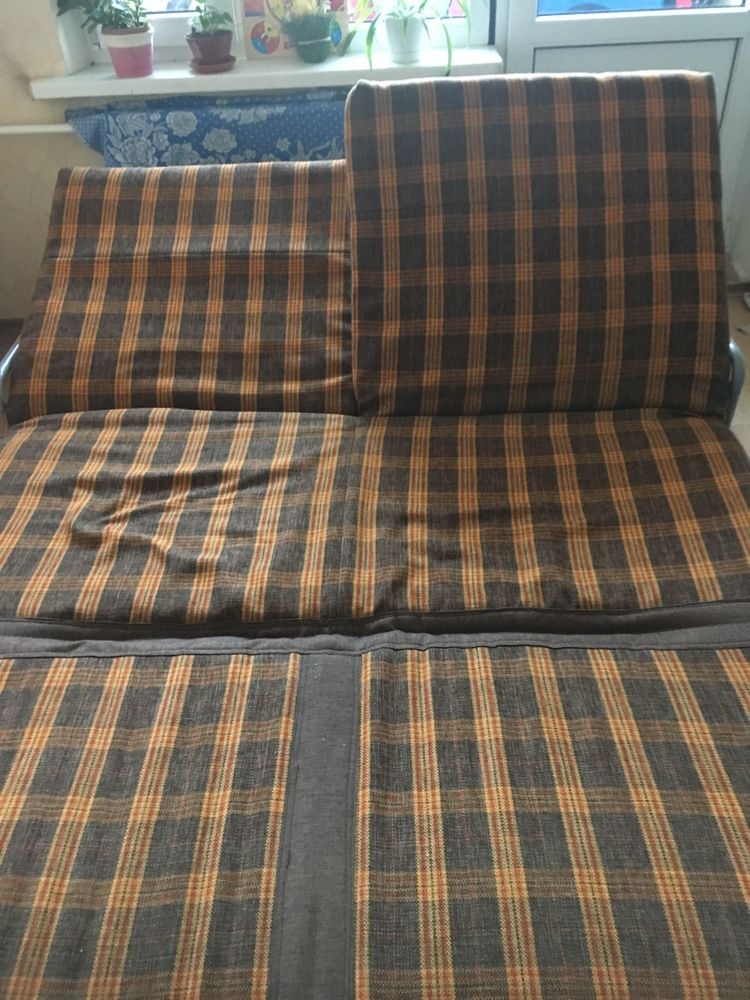 Раскладной трёхсекционный диван трансформер