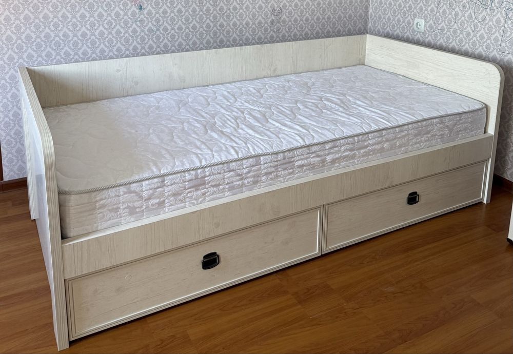 Продам детскую мебель
