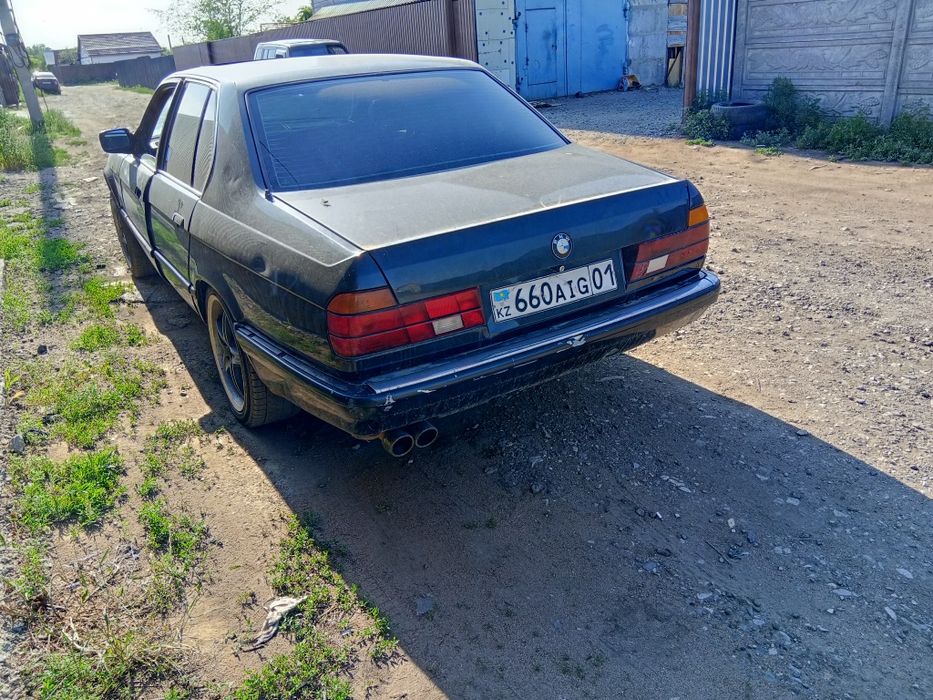 Бмв E 32 по запчастям