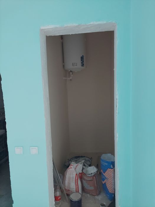 Kvartira sotiladi, remonti yakunlanmagan chala holatda yangi