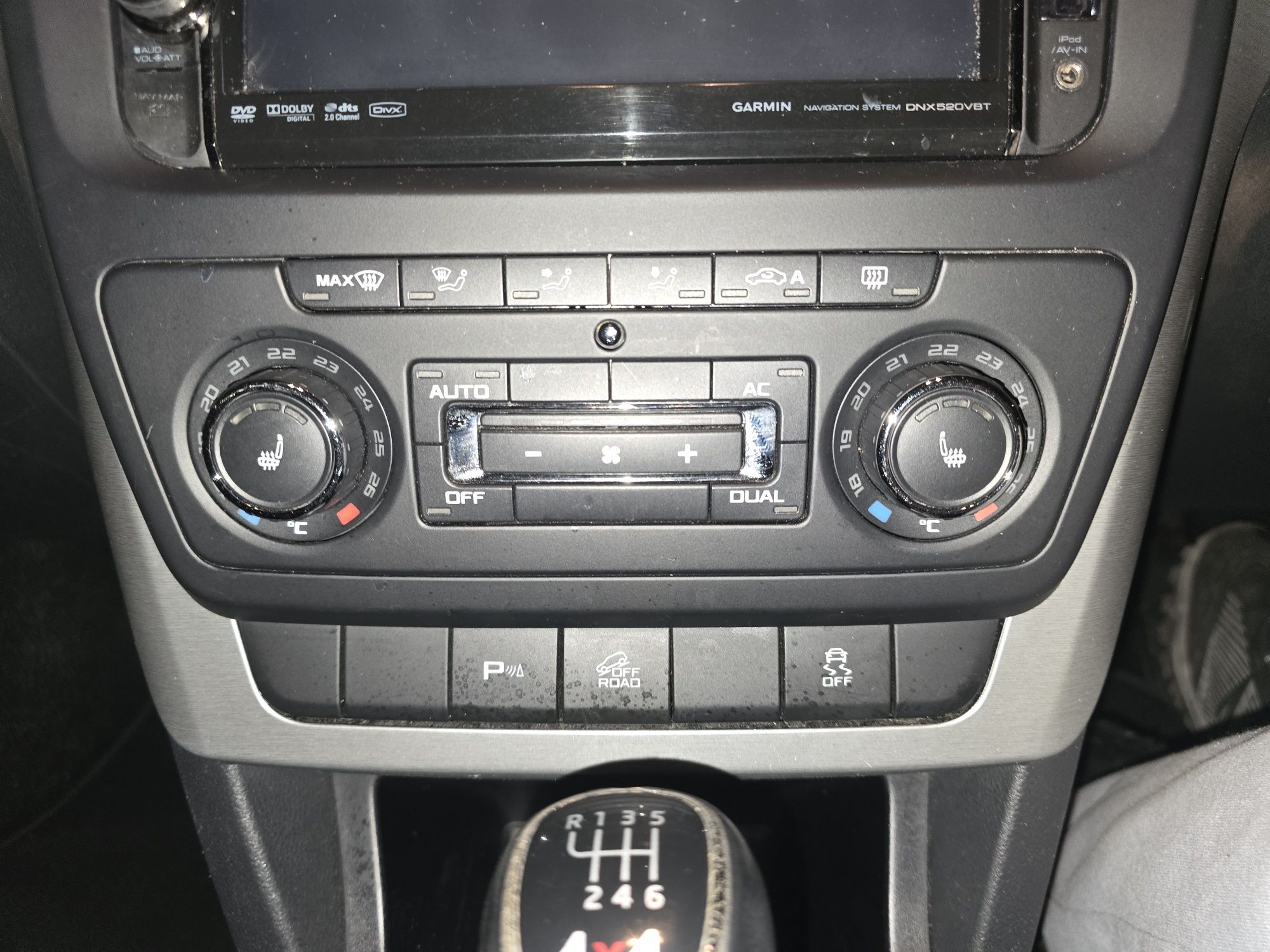 Skoda Yeti 2.0Tdi 140кс CFH 4x4 Ксенон/Подргрев на части
