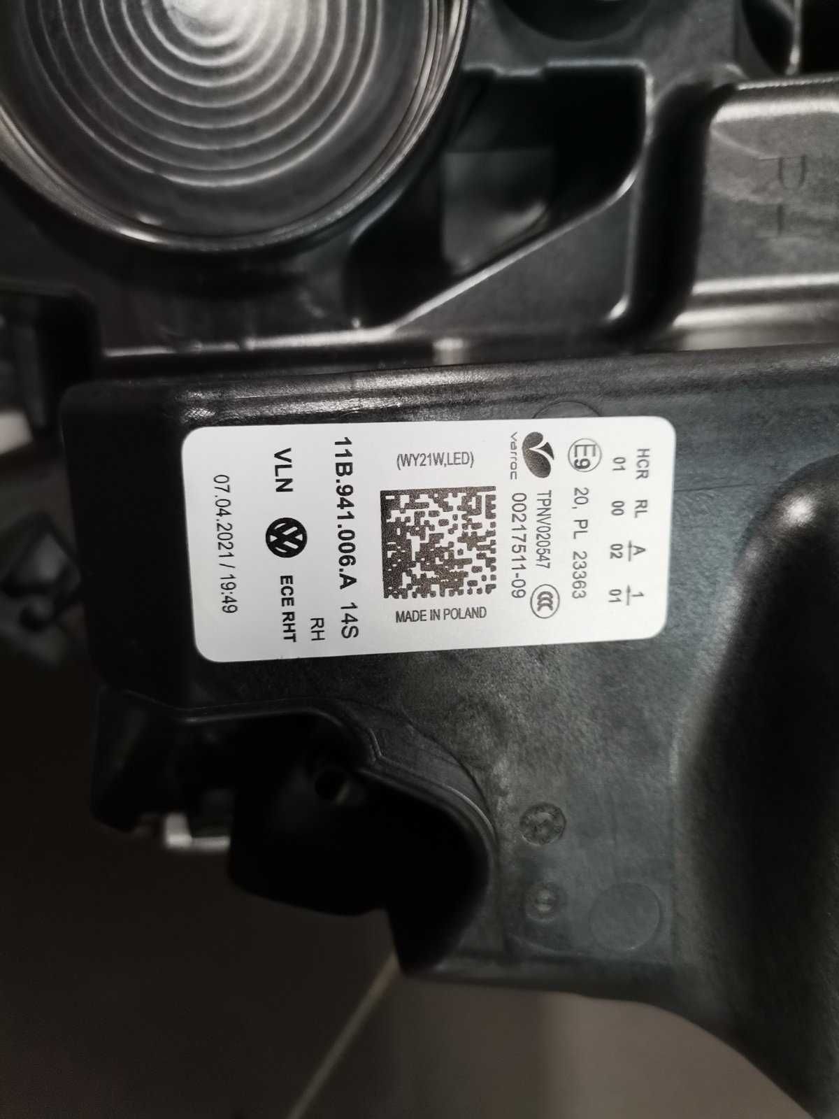 Фарове Фар Ляв Десен VW ID4 ID.4 Full Led 11B941005A 11B941006A