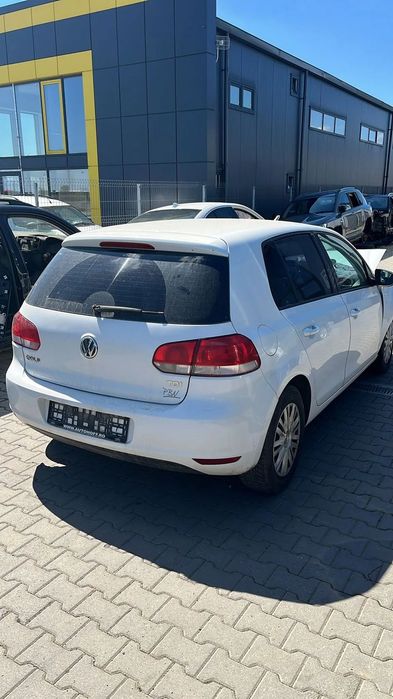 Dezmembram Volkswagen Golf 6 1.6 TDI an fabr. 2012