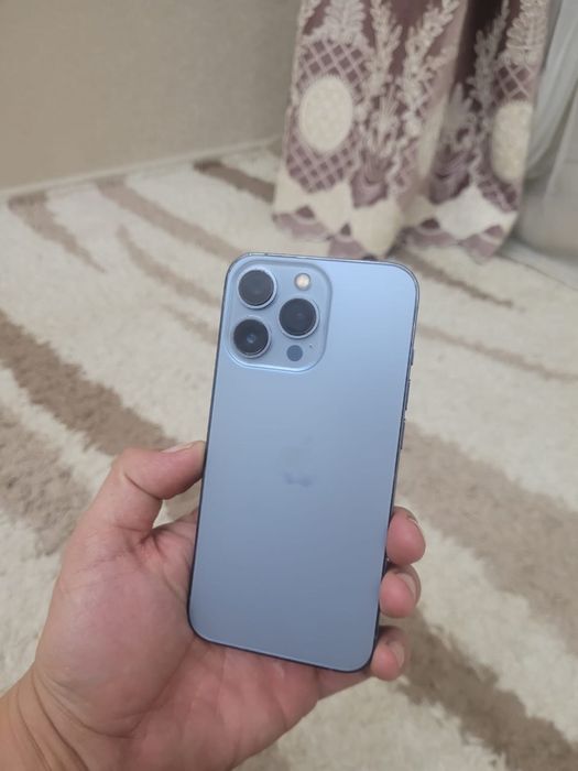 Айфон 13 про в отличном состоянии