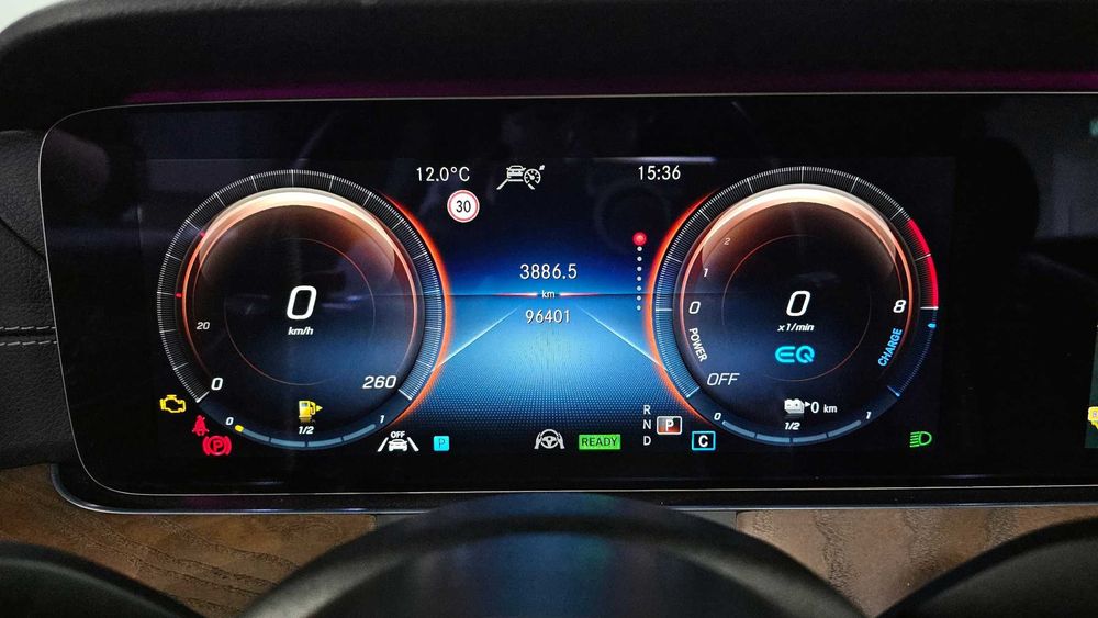 Benz (Mercedes-Benz) E-Class E300e 4MATIC Exclusive