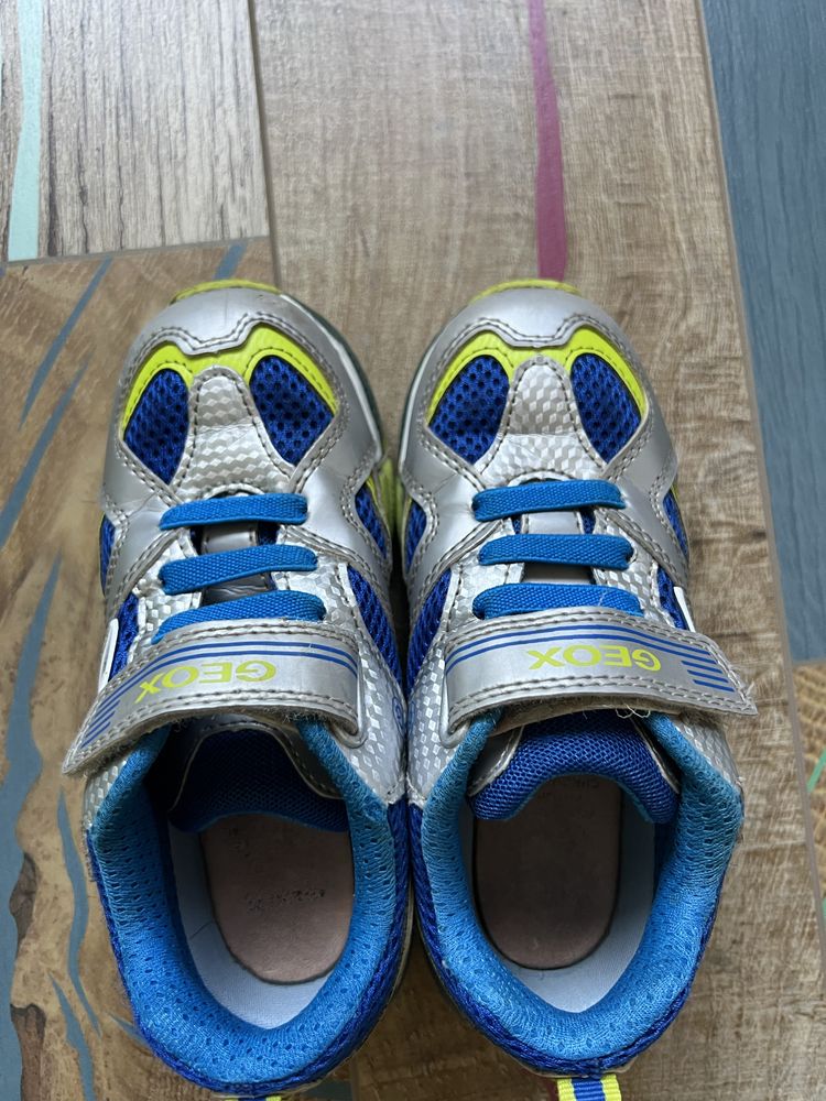 Детски маратонки, SNEAKERS, зимни ботуши 28,29,31 номер