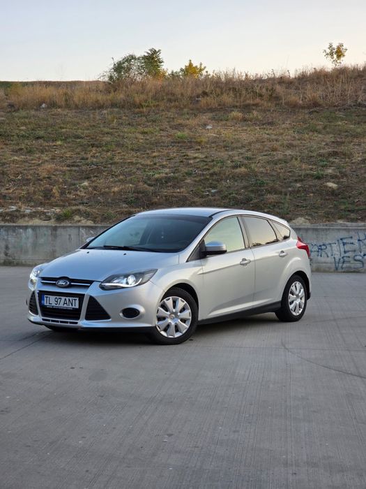 Vând Ford Focus 3