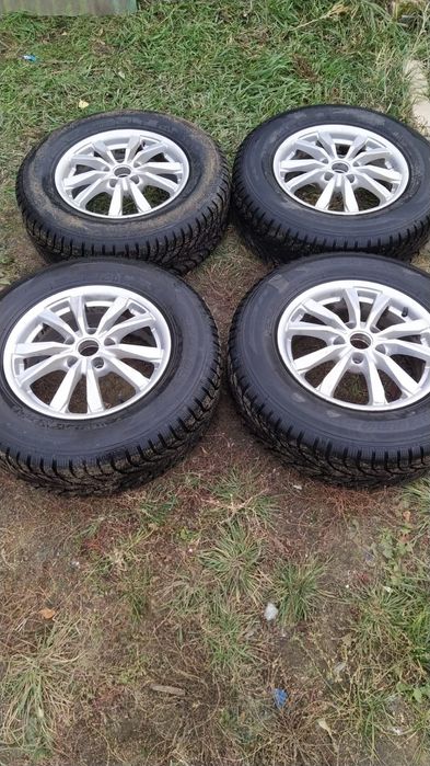 Продам резину в хорошем состоянии