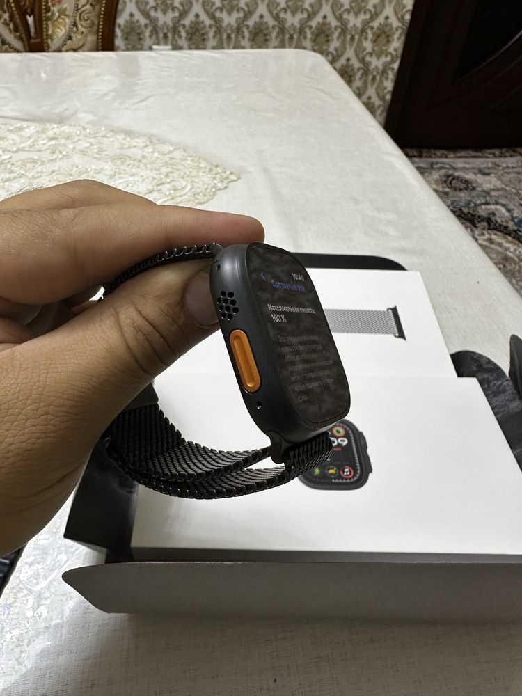 Apple Watch Ultra 2 Black Titanium Milanese Loop