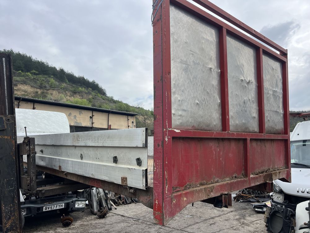 Бордова каросерия за Iveco
