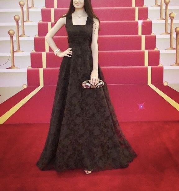 Продаю шикарное платье