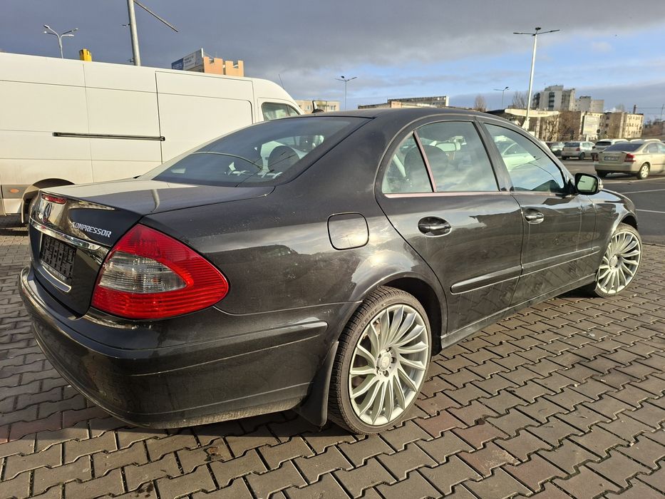 Mercedes benz e200 *w211 facelift * Germania.