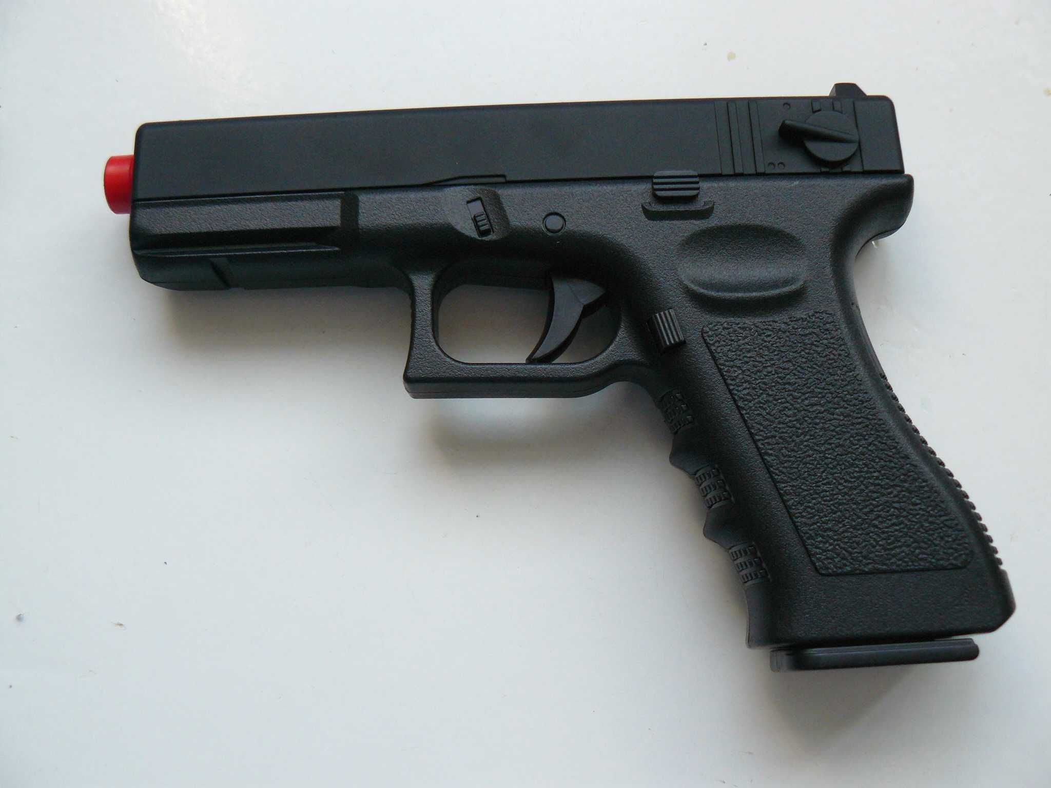 Pistol Airsoft GLOCK 18 GE3007 Mecanism Pe ARC/SPRING, Nou,Golden Hawk