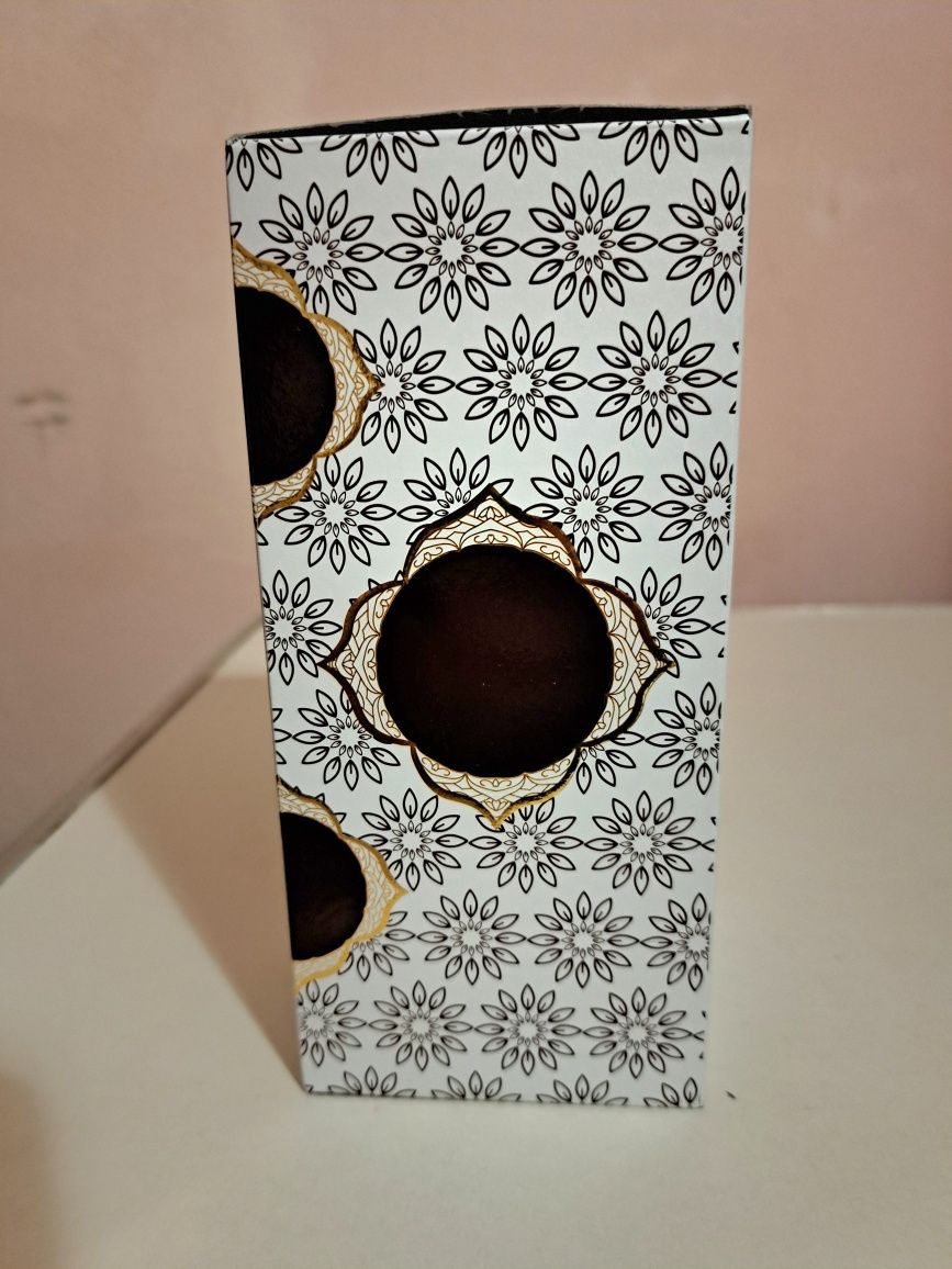 Арабски парфюм  Manasik Oud Faaiz