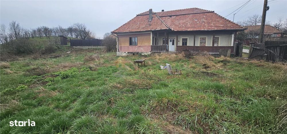 Casa 4 Camere 141 Mp Utili  Curte Libera 1688 Mp Teren Total 1839