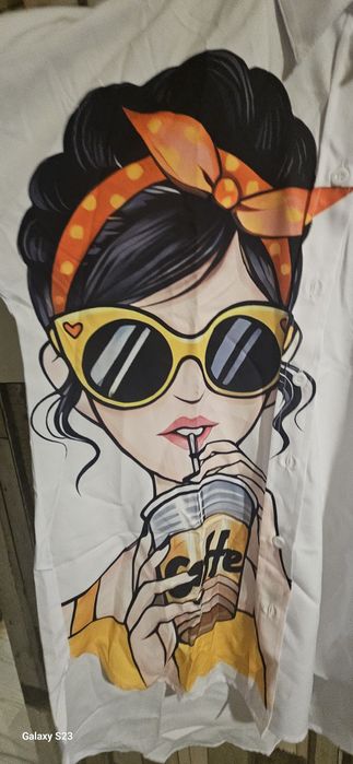 Риза с принт.   .
