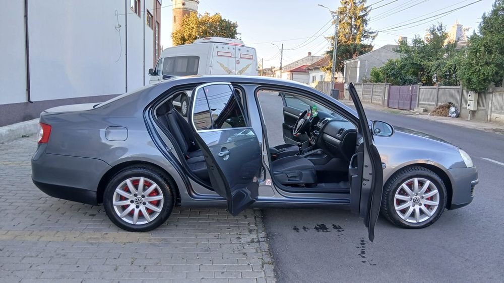 VW Jetta 1.6 MPI / 2007 E4