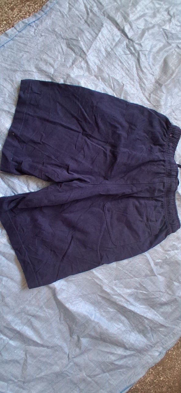 Pantaloni scurți din bumbac gri de la Nike  mărimea m