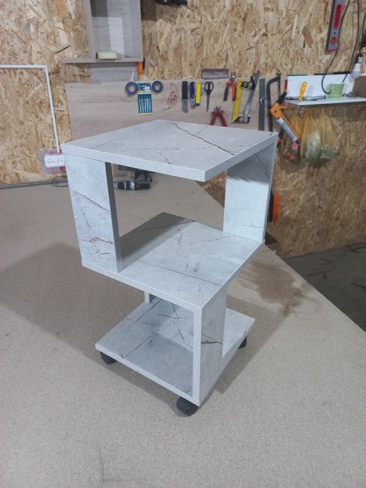 Журнальный столик новый