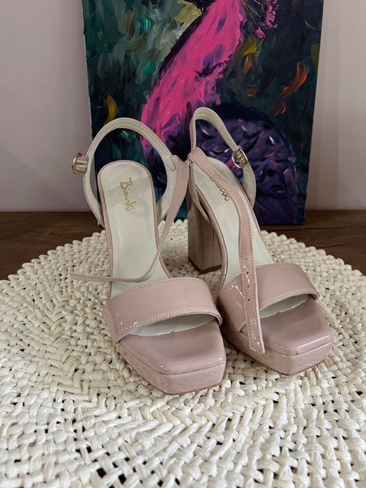 Обувки/ сандали, квадратен ток Bianki