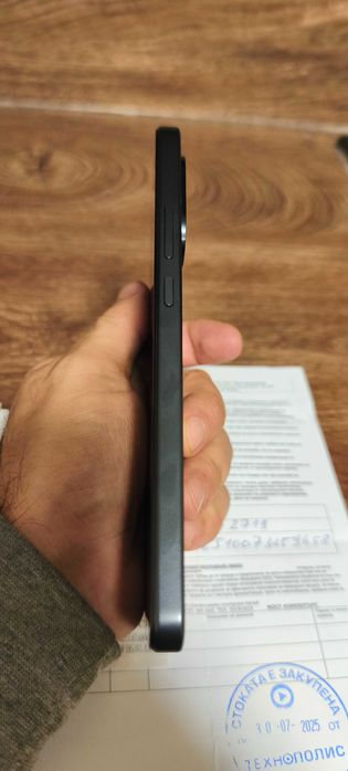 Продавам нов oneplus nord CE5