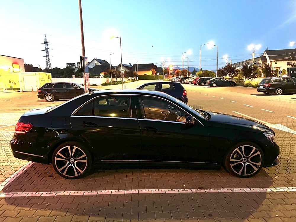 Mercedes E-Class 220