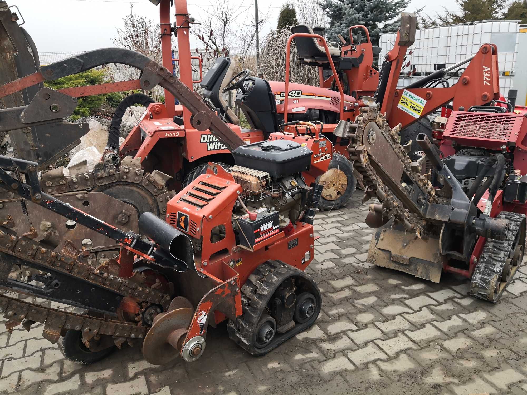 Utilaje peisagistica trencher/freza cioate ,Ditch Witch , Vermeer