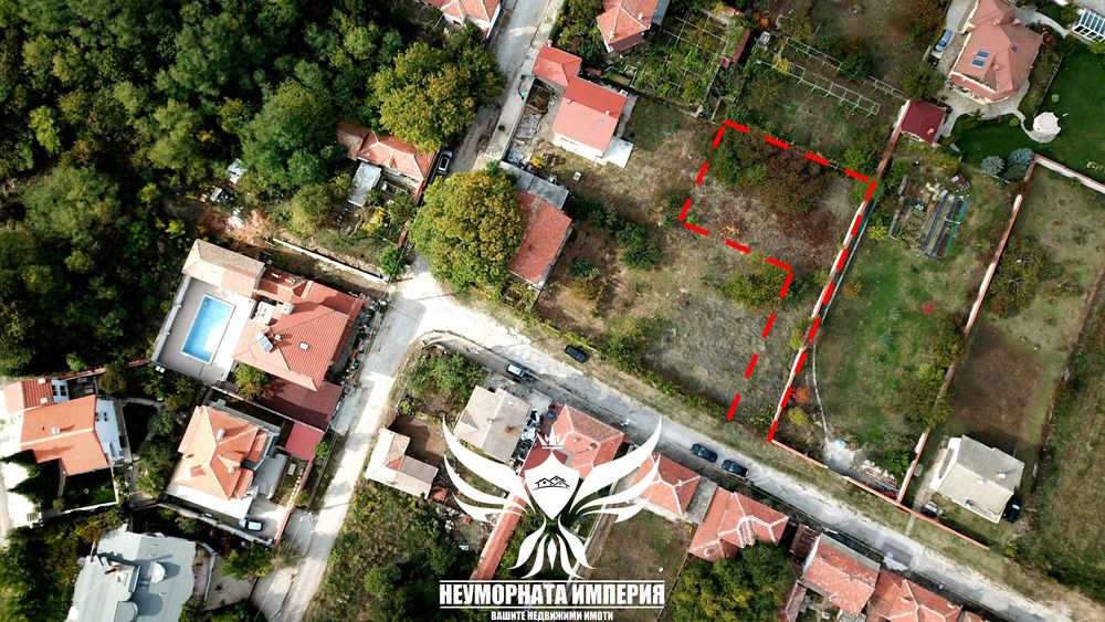 Продавам парцел 720кв.м. в с.Червен, общ.Асеновград статут УПИ