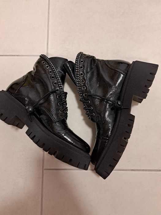 Ghete toamna fete piele neagra lacuita