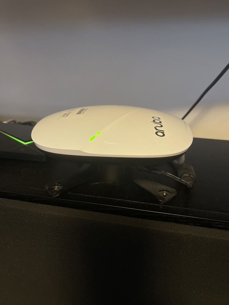 Aruba access point IAP-305