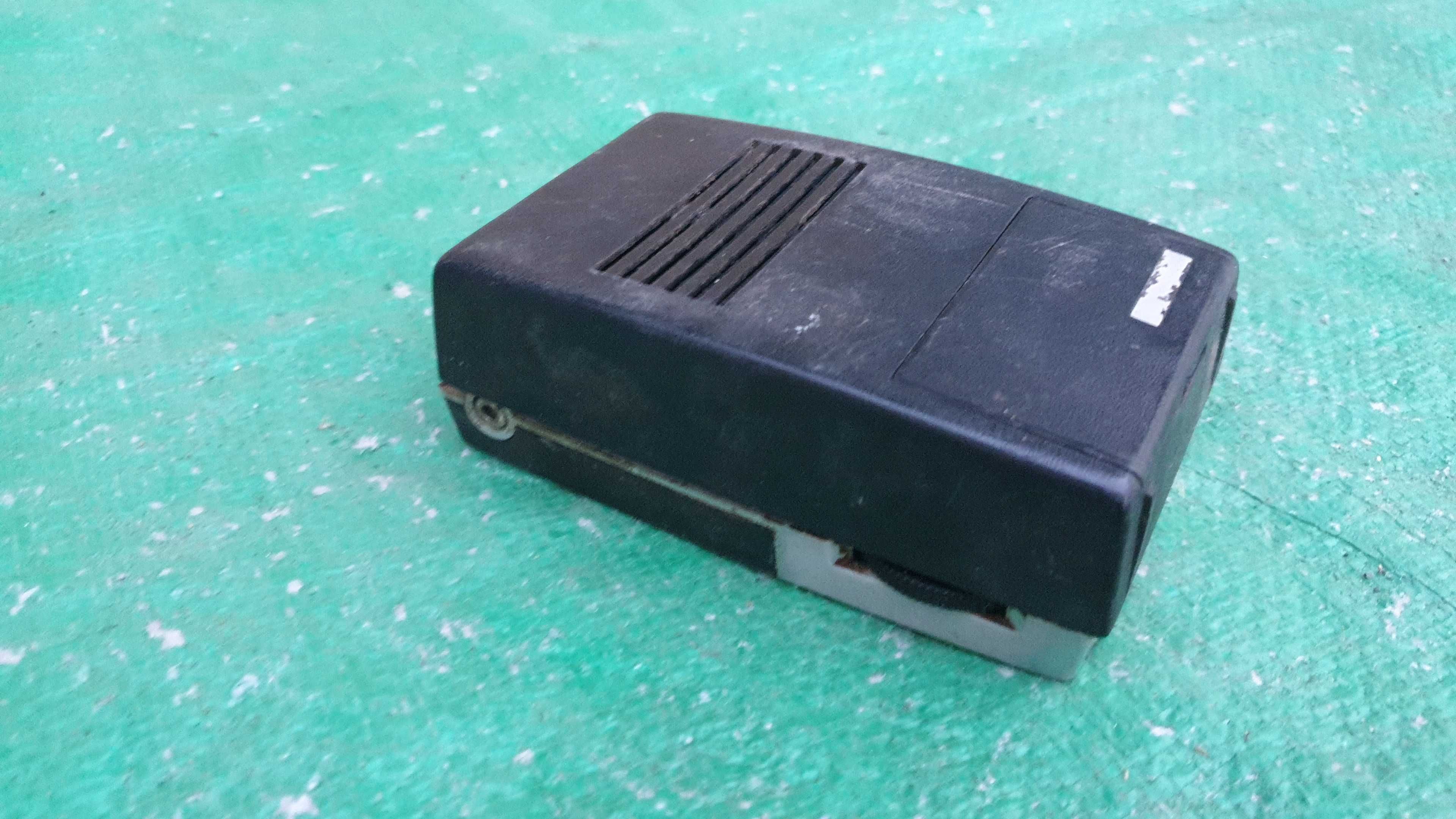 Radio portabil 90RL 077,
Philips; Eindhoven,Miniwatt made in
Olanda