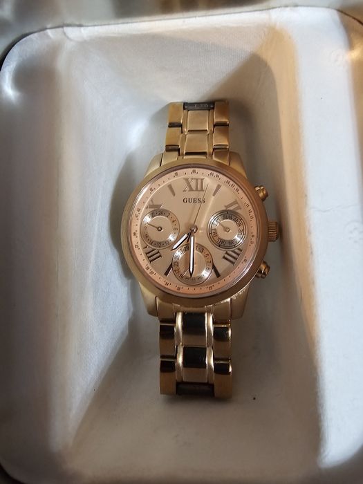 Ceas dama marca Guess