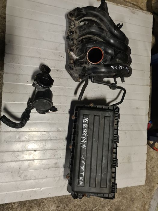 Galerie admisie,carcasa filtru aer,epurator gaze, vw ,1,4 Benzina, BXW