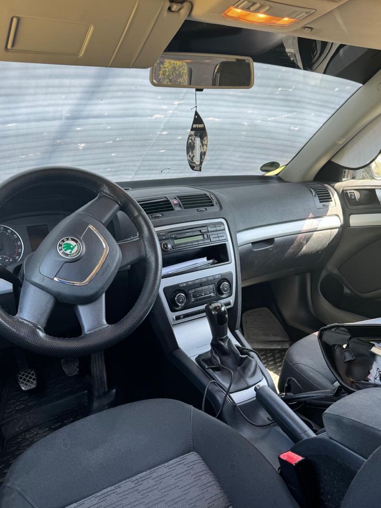 vand skoda ocatavia, in stare f buna
