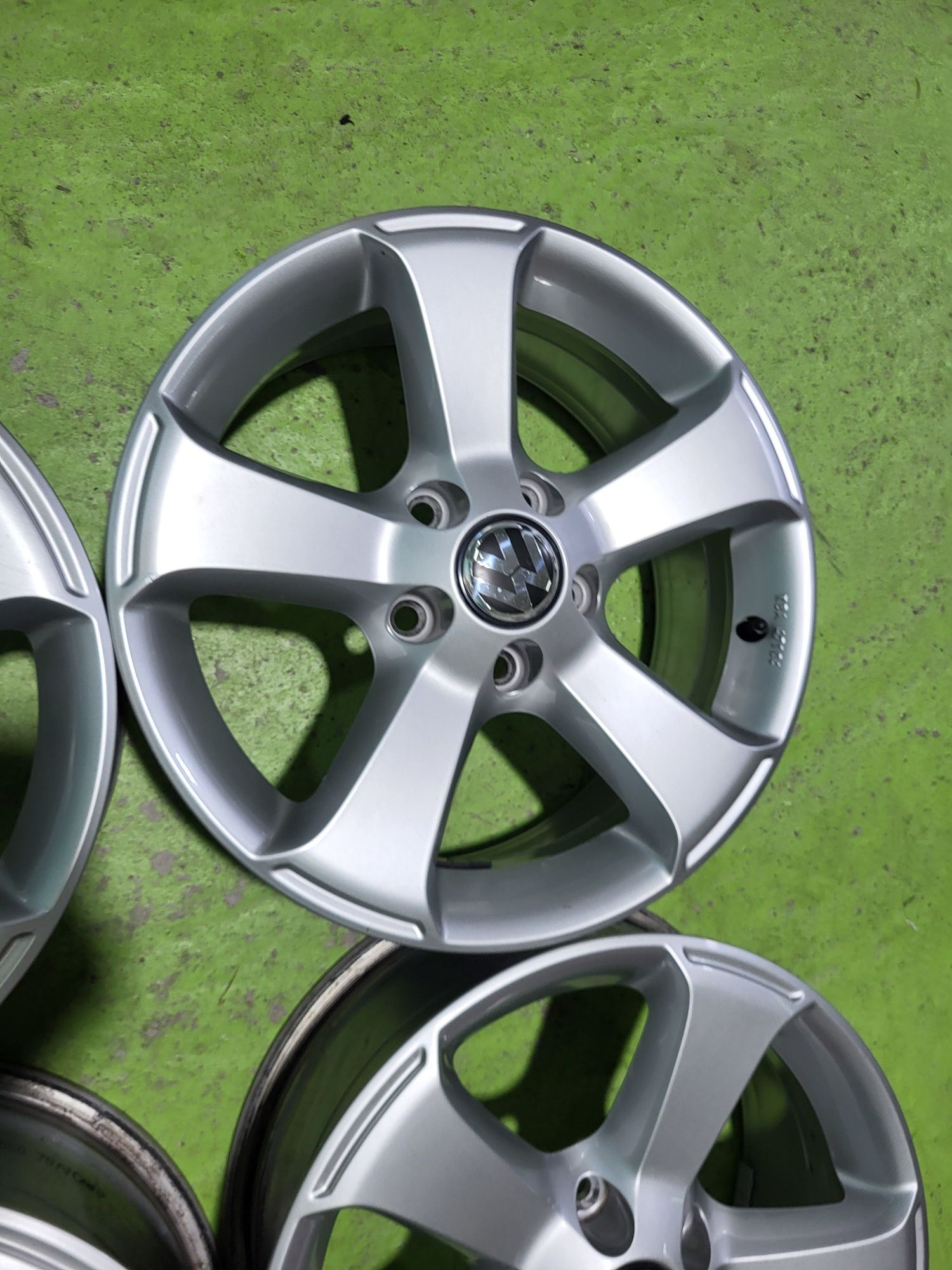 16 5x112 Vw Touran Caddy Golf Skoda 5х112