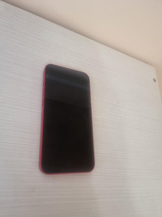 iPhone 13 – отлично състояние, батерия 74%