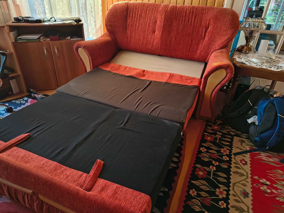 Canapea de 2 locuri, rosu-orange, extensibilă