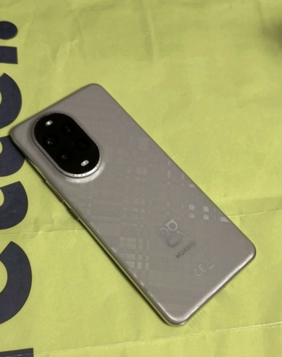 ЧИСТО НОВ 512GB Huawei Nova 13 Pro Гаранция Yettel 3г 2028 Green Зелен