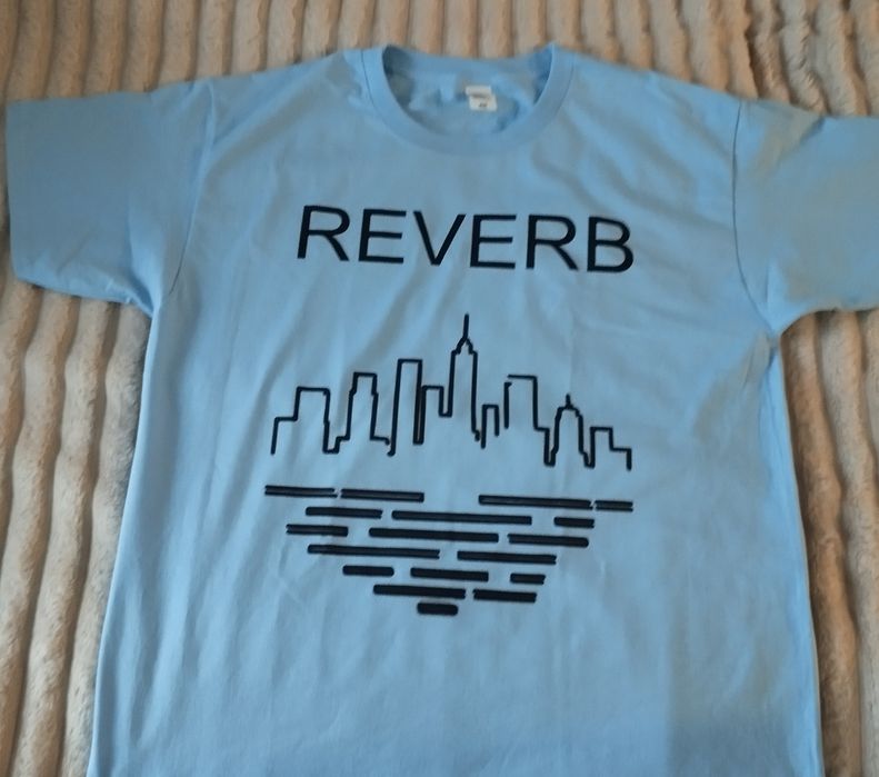 Светло синя тениска REVERB